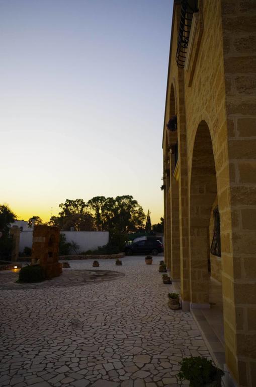Villa Arneide Bed And Breakfast Torre Lapillo Exterior foto